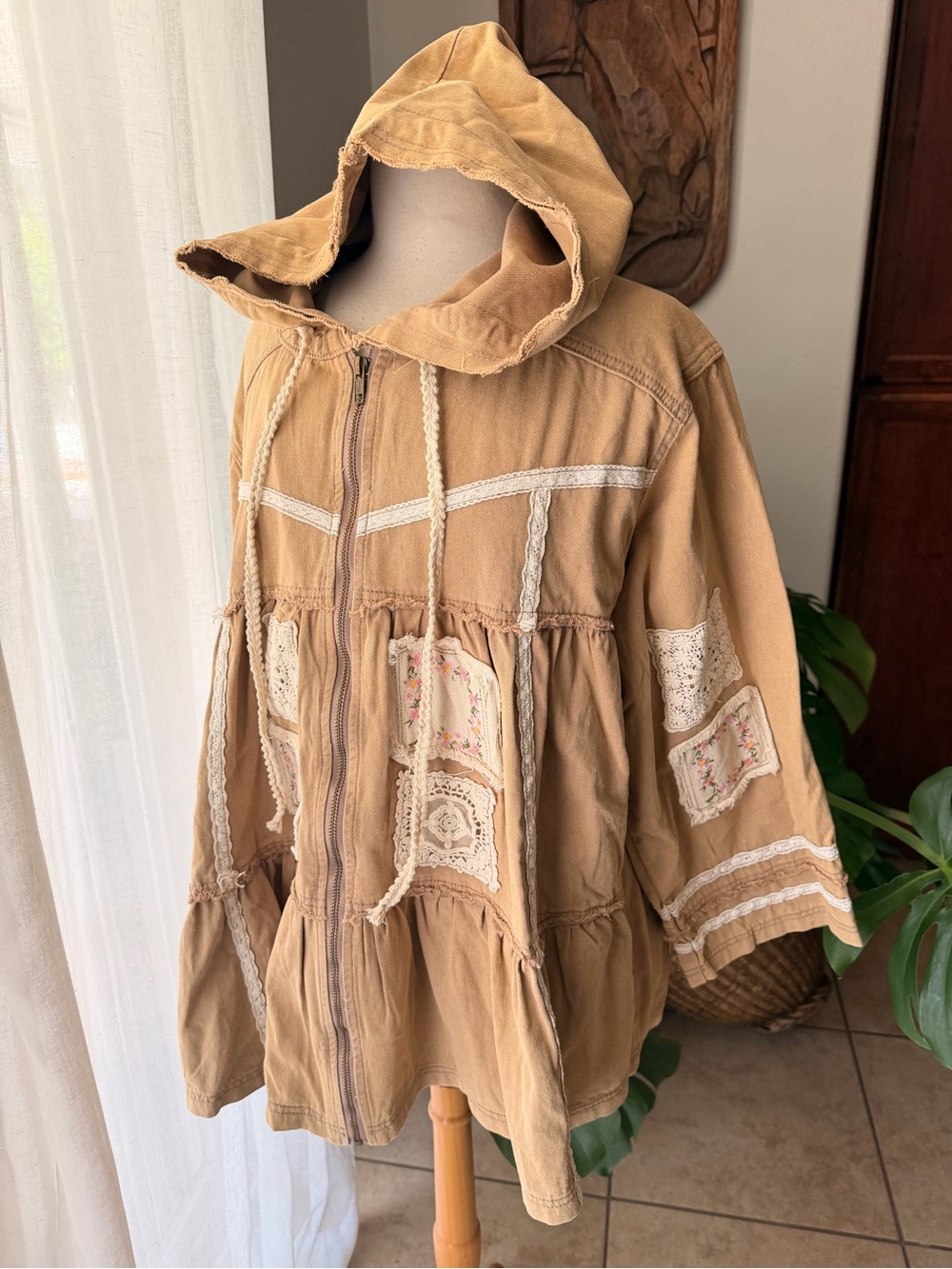 POL Boho Hooded Jacket Lace Patchwork Embroidered Zip Up Size Large